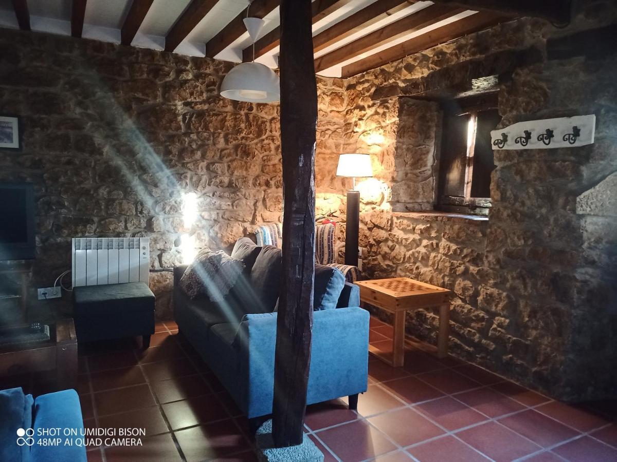 Casa De Aldea La Tienda De Villanueva Colombres Eksteriør billede